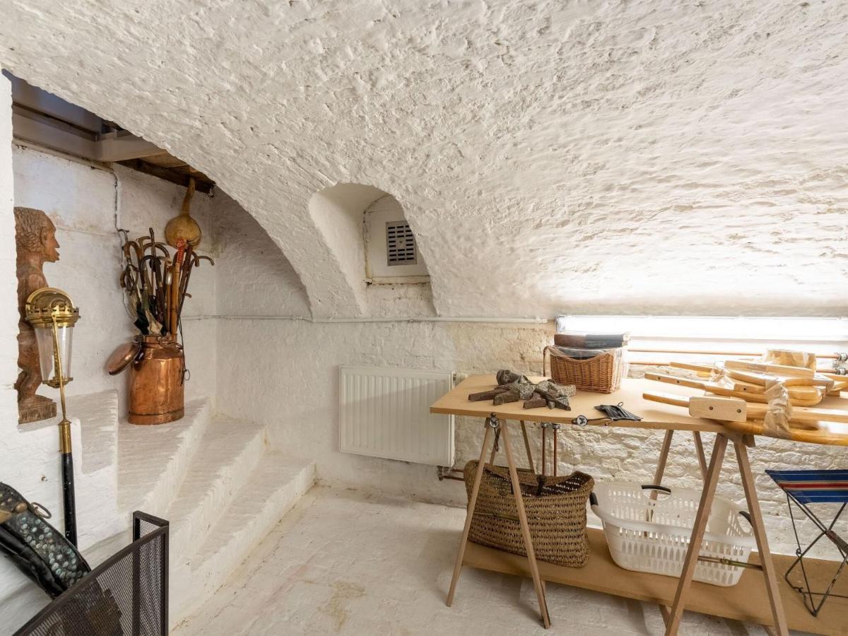 Apartment In Kruibeke At Wissekerke Castle מראה חיצוני תמונה