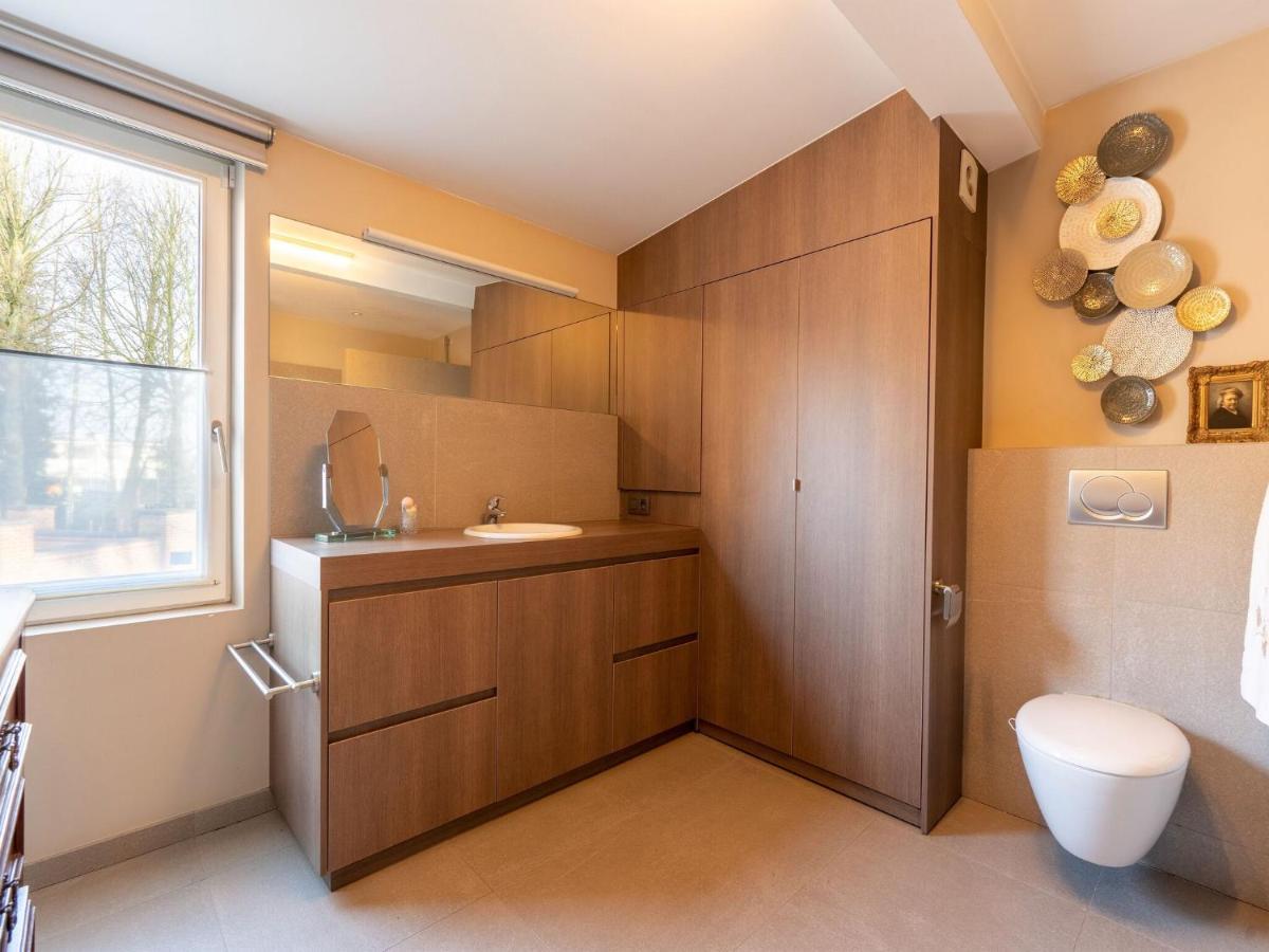 Apartment In Kruibeke At Wissekerke Castle מראה חיצוני תמונה